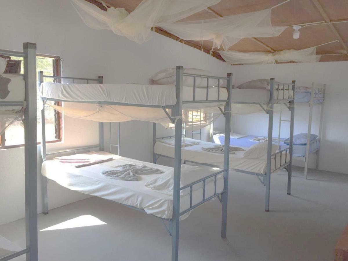 Atauro Dive Resort Backpackers Hostel Beloi 外观 照片
