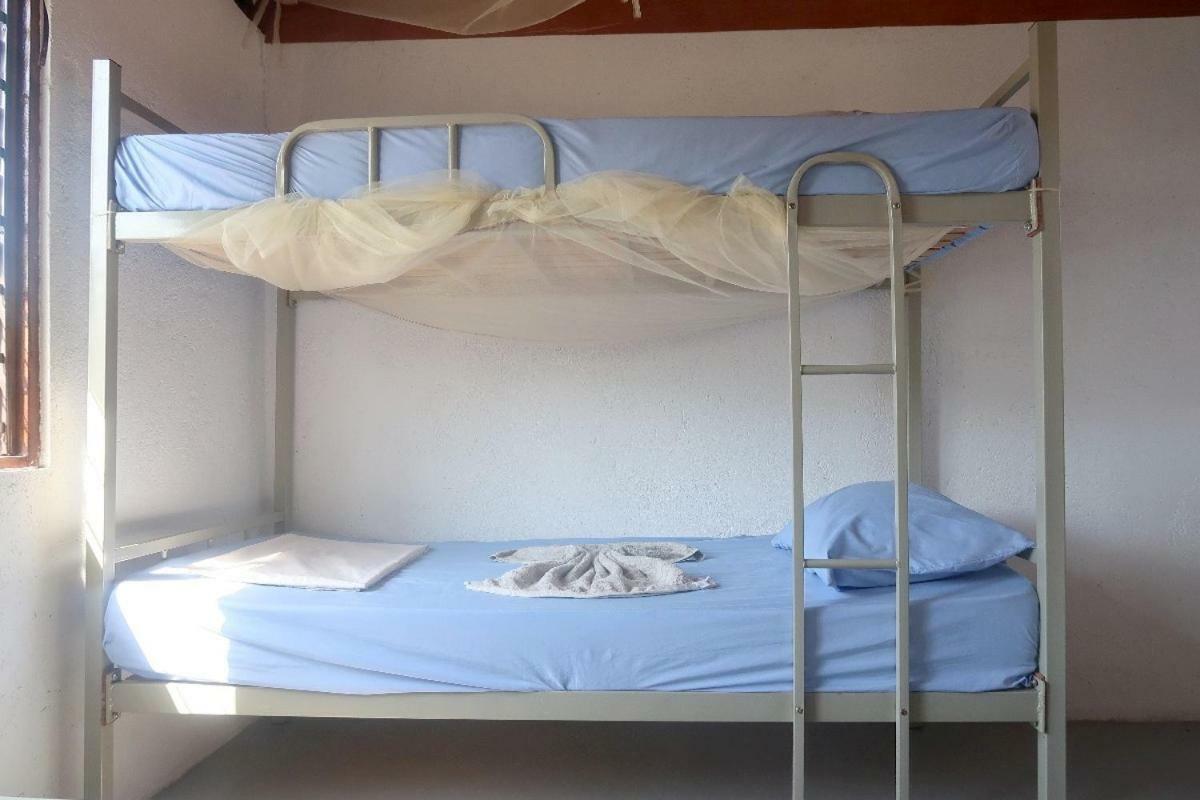 Atauro Dive Resort Backpackers Hostel Beloi 外观 照片